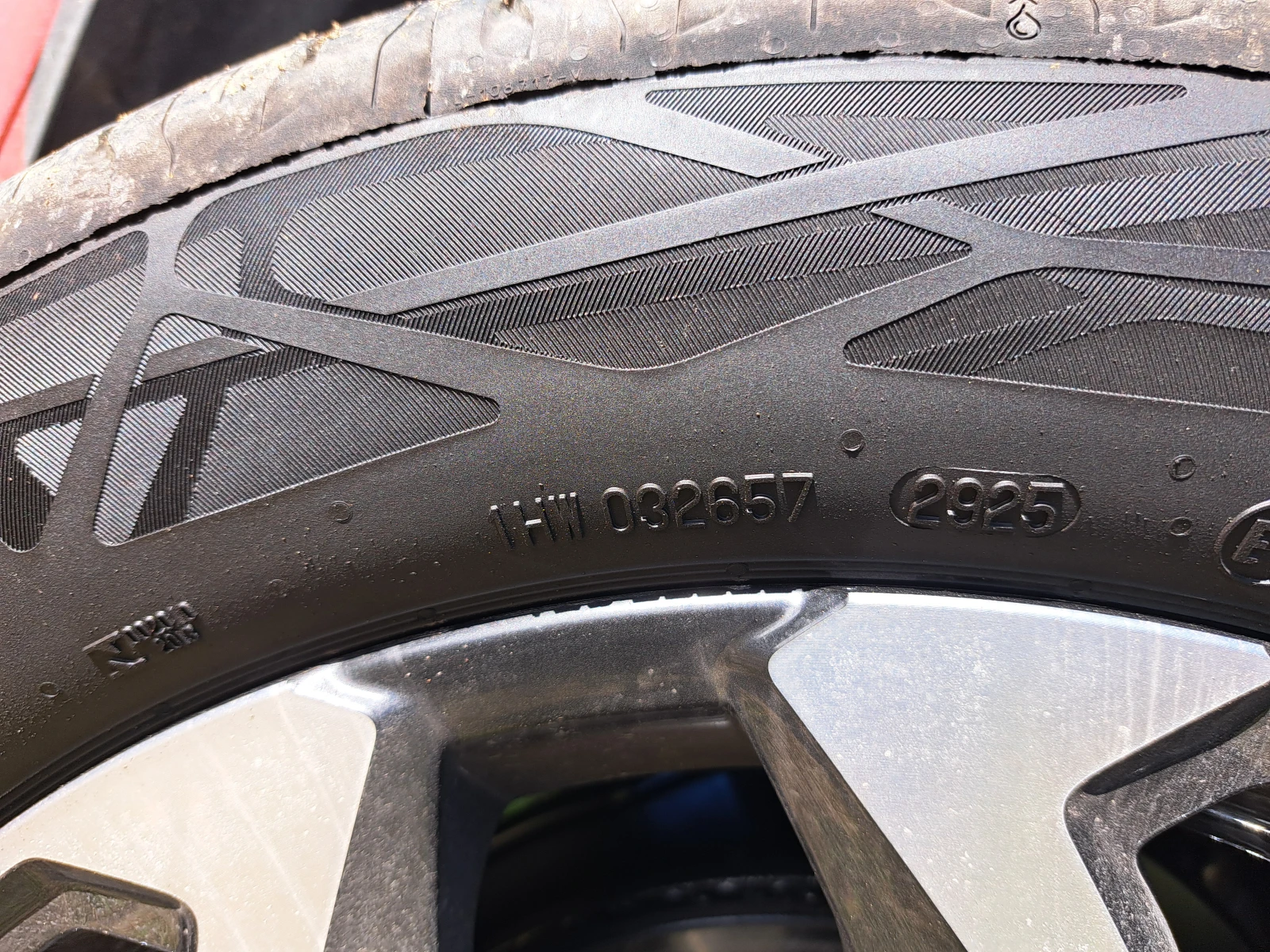 Гуми Летни 215/55R17, снимка 4 - Гуми и джанти - 54227646