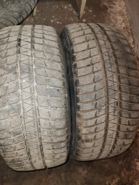 Гуми Зимни 225/45R17, снимка 1 - Гуми и джанти - 47544602