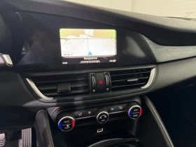 Alfa Romeo Giulia 2.2 JTD AUTOMATIC - BUSINESS, снимка 12
