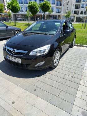 Opel Astra 1.7 CDTI, снимка 1 - Автомобили и джипове - 45670108