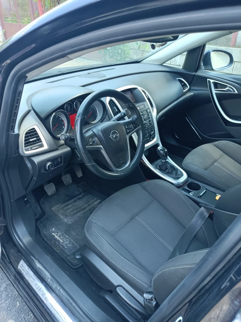 Opel Astra, снимка 3 - Автомобили и джипове - 47546369