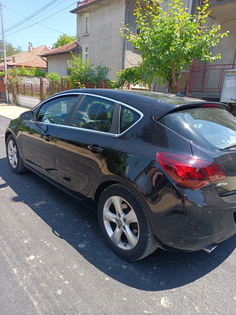 Opel Astra, снимка 5 - Автомобили и джипове - 47546369