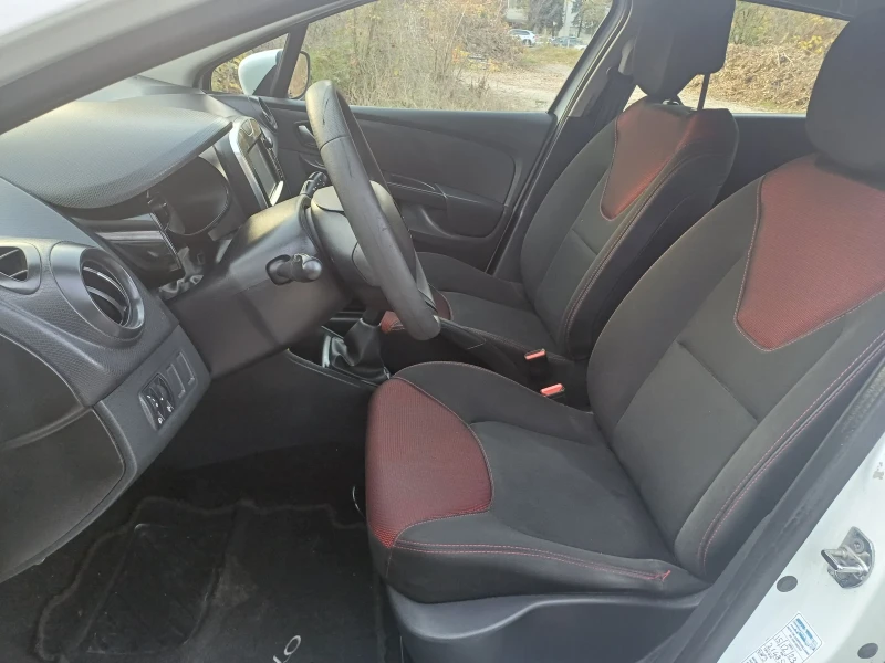 Renault Clio 1.5 Dci, снимка 9 - Автомобили и джипове - 47713172