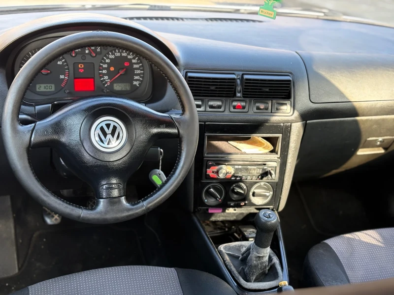 VW Golf SPECIAL, снимка 5 - Автомобили и джипове - 48076705