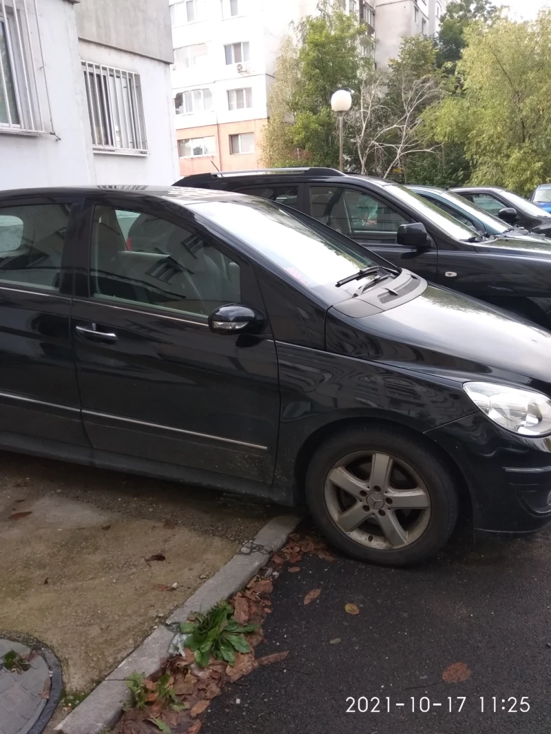 Mercedes-Benz B 180, снимка 3 - Автомобили и джипове - 48863920