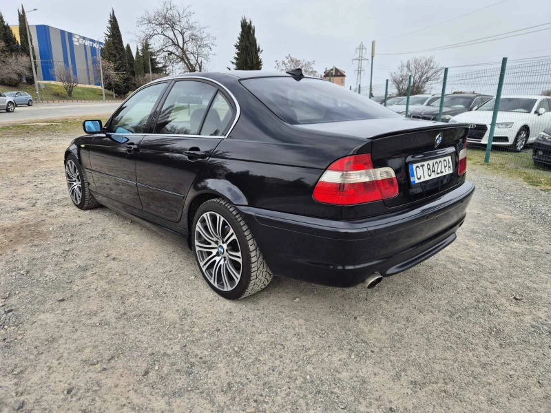 BMW 318 2.0i M-Pack, снимка 3 - Автомобили и джипове - 49190474