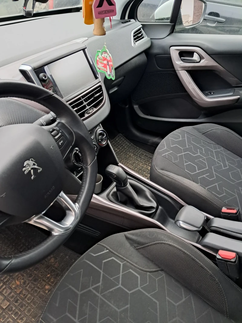 Peugeot 2008 1.6hdi, снимка 6 - Автомобили и джипове - 50099154