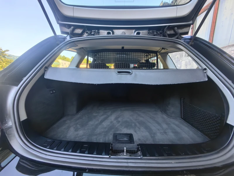 BMW 318 2.0 бензин 143 кс, Facelift модел, Топ състояние , снимка 10 - Автомобили и джипове - 51479189