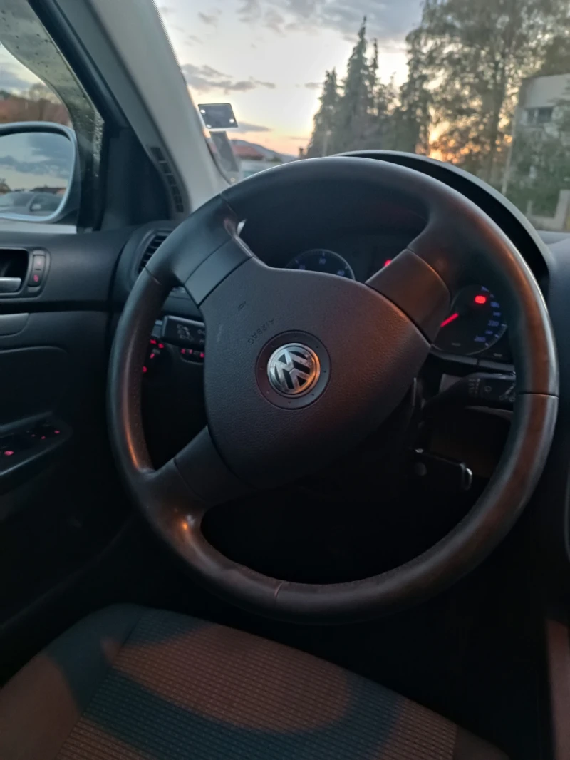 VW Golf Combi/Variant 1.9TDI 1O5, снимка 15 - Автомобили и джипове - 52158092