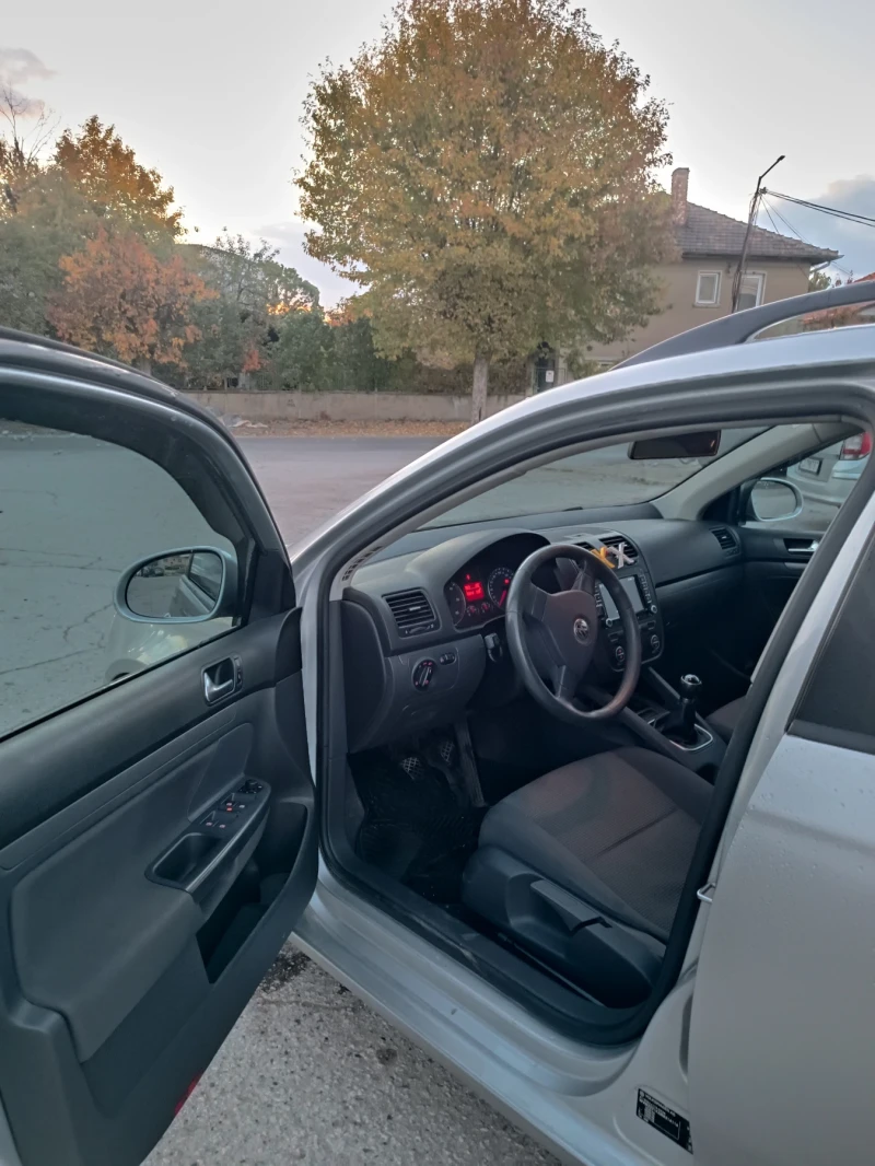 VW Golf Combi/Variant 1.9TDI 1O5, снимка 5 - Автомобили и джипове - 52158092