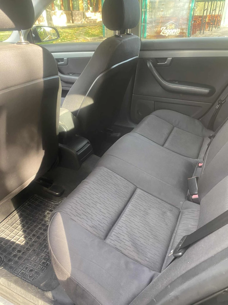 Audi A4 2.0 TDI, снимка 6 - Автомобили и джипове - 52597105