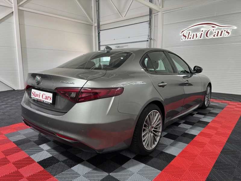 Alfa Romeo Giulia 2.2 JTD AUTOMATIC - BUSINESS, снимка 6 - Автомобили и джипове - 52323189