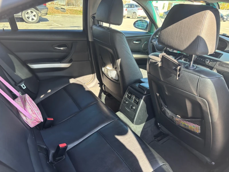 BMW 320 320d, снимка 4 - Автомобили и джипове - 52512128