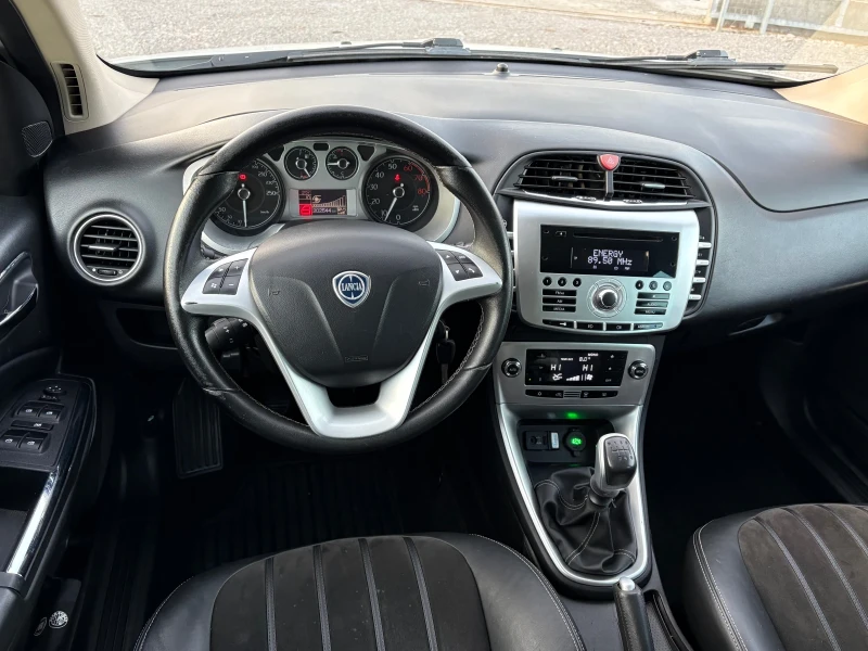 Lancia Delta 1 4 i - Фабрична ГАЗ-Панорама, снимка 13 - Автомобили и джипове - 52815921