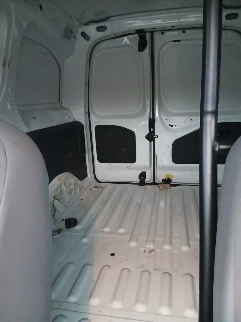 Citroen Berlingo 1, 6 d, снимка 10 - Автомобили и джипове - 53373360