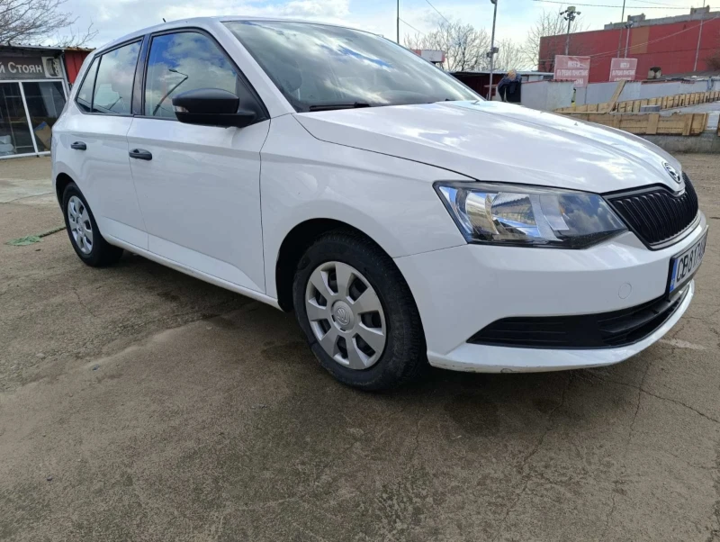 Skoda Fabia, снимка 2 - Автомобили и джипове - 53530783