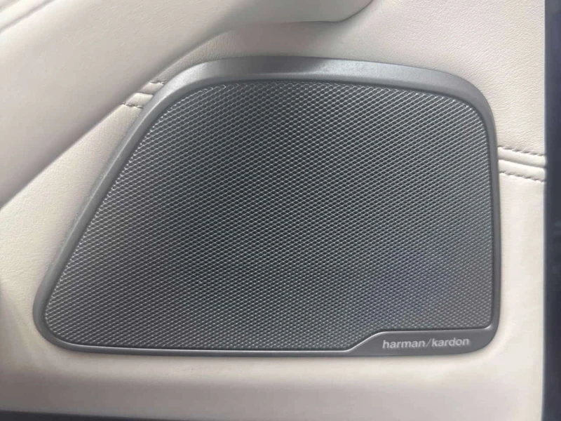 BMW 550  M xDrive | HEAD UP | HARMAN CARDON | CARFAX, снимка 12 - Автомобили и джипове - 53594352