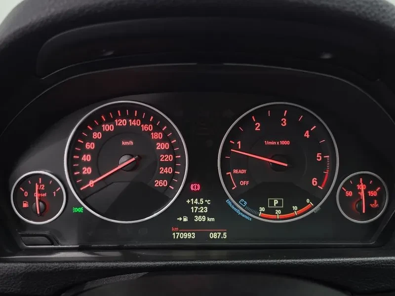 BMW 320 320D, снимка 15 - Автомобили и джипове - 54923680