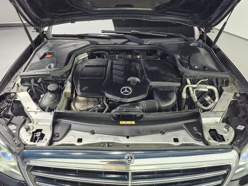 Mercedes-Benz E 220 D 4MATIC EXCLUSIVE, снимка 6 - Автомобили и джипове - 55100990