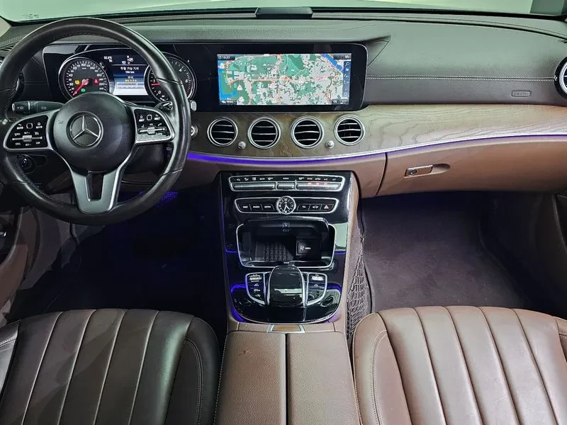 Mercedes-Benz E 220 D 4MATIC EXCLUSIVE, снимка 7 - Автомобили и джипове - 55100990