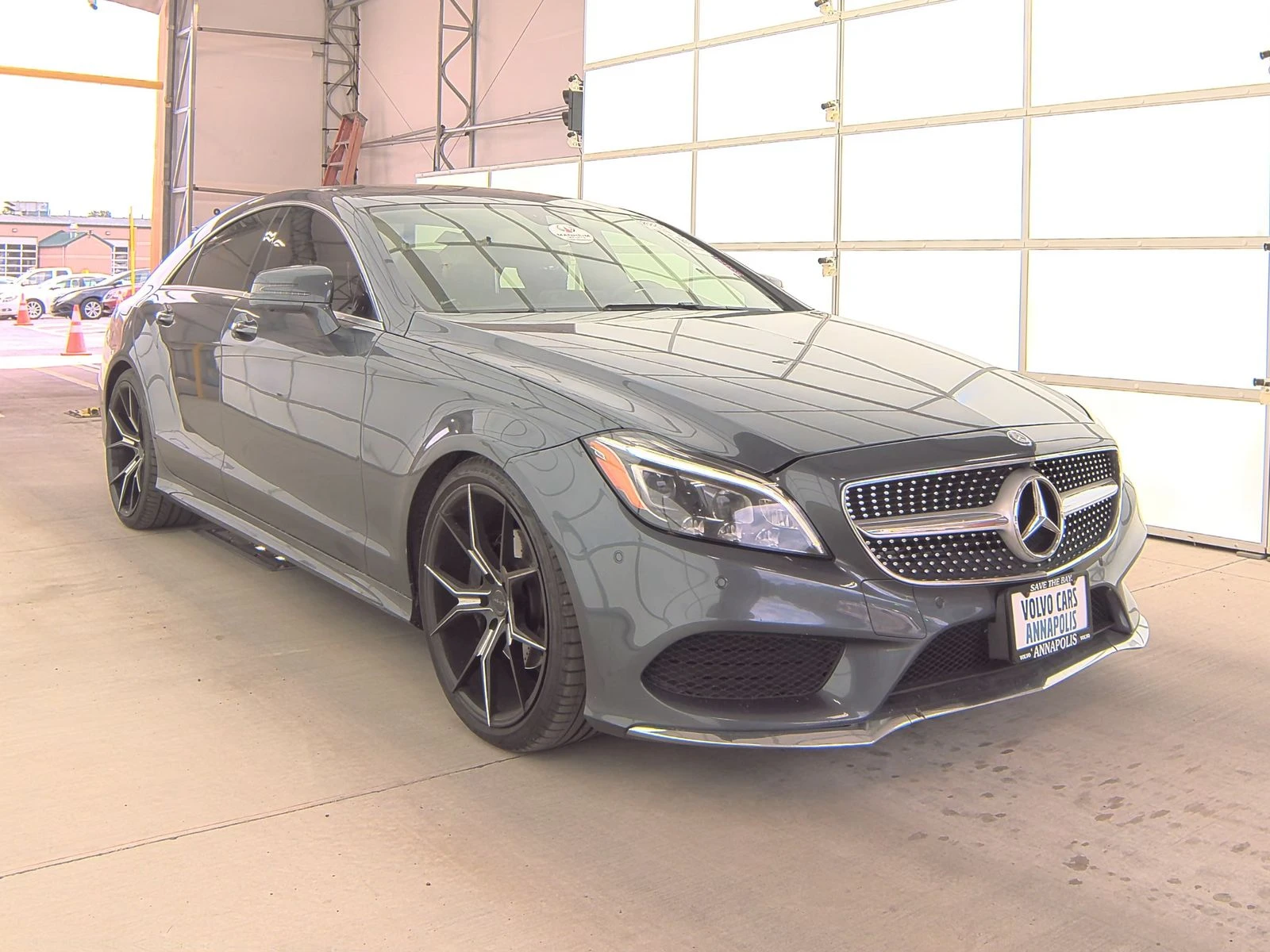Mercedes-Benz CLS 400 AMG* 360* HARMAN* LANE ASSIST* KEYLESS* FULL LED  - изображение 3