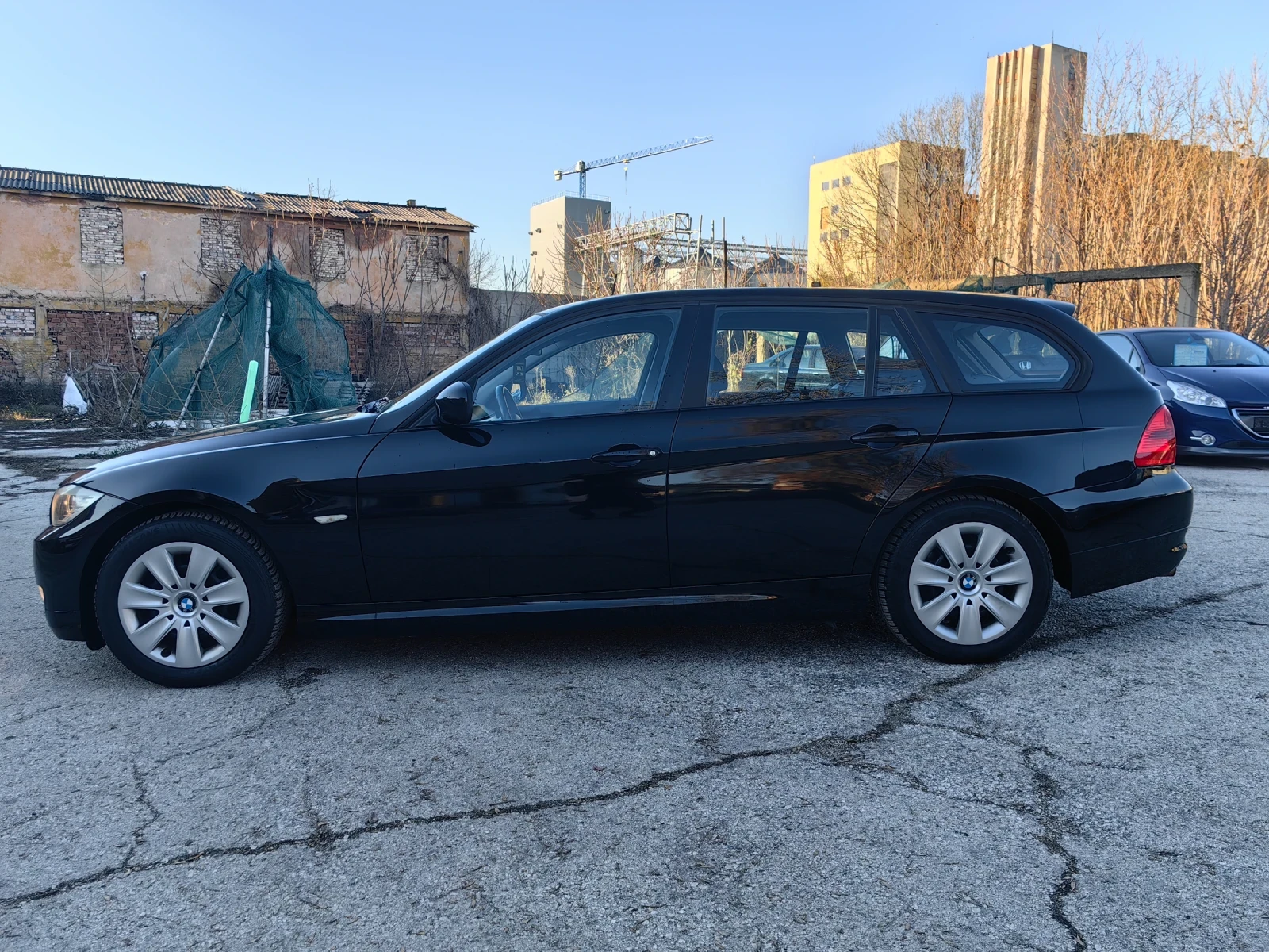 BMW 318 2.0 бензин 143 кс, Facelift модел, Топ състояние  - изображение 5