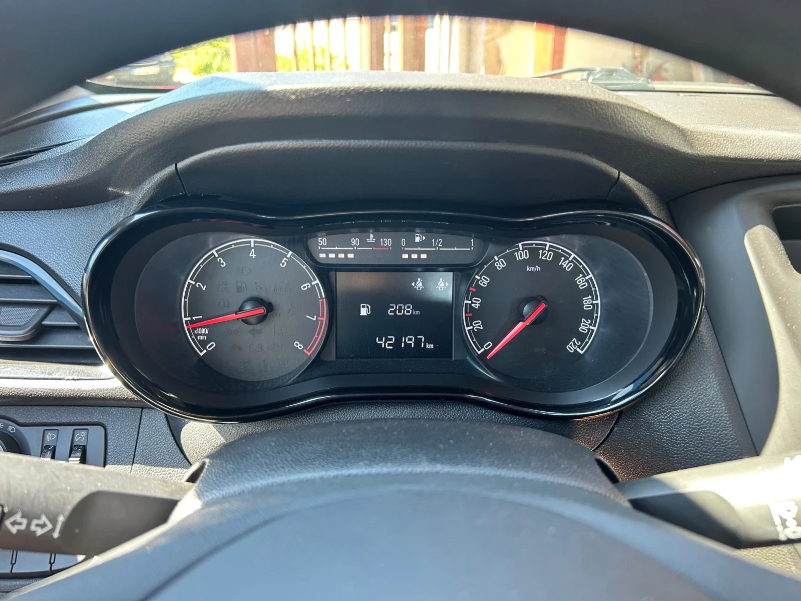 Opel Karl 42000км EURO 6B - изображение 10