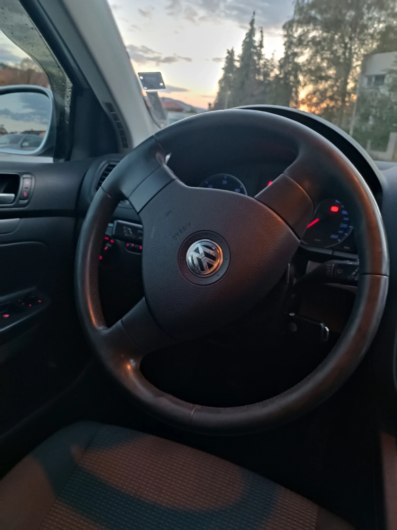 VW Golf Combi/Variant 1.9TDI 1O5 | Mobile.bg   15