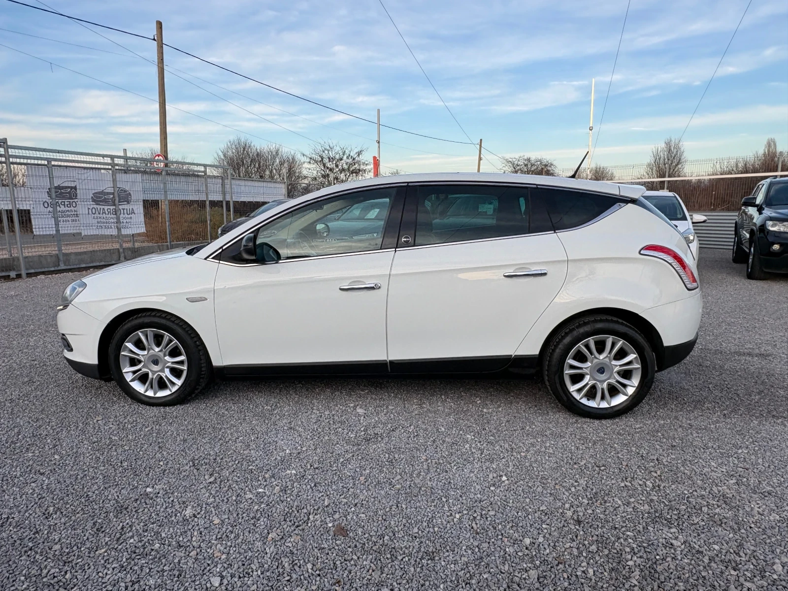 Lancia Delta 1 4 i - Фабрична ГАЗ-Панорама - изображение 4