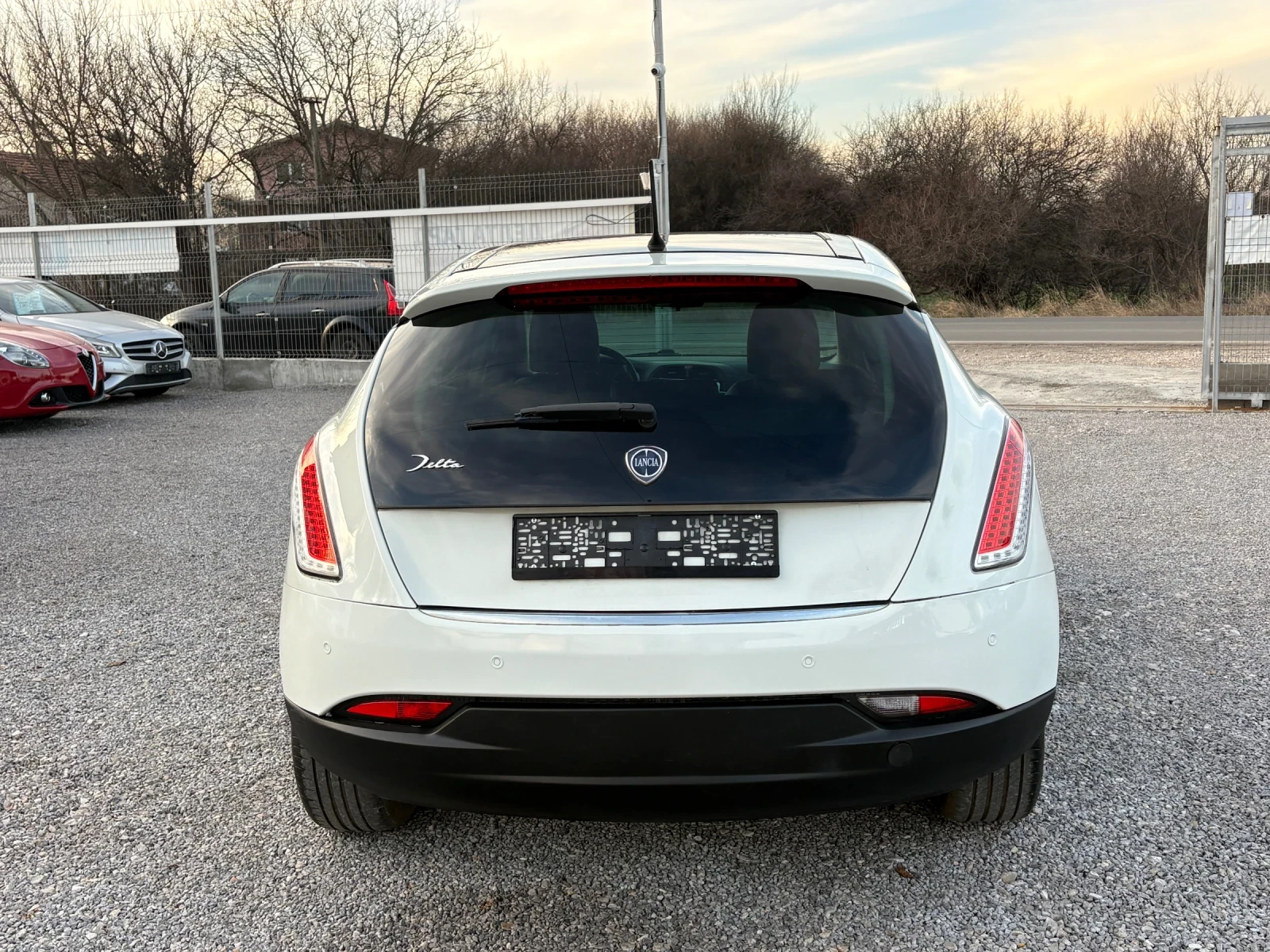 Lancia Delta 1 4 i - Фабрична ГАЗ-Панорама - изображение 7