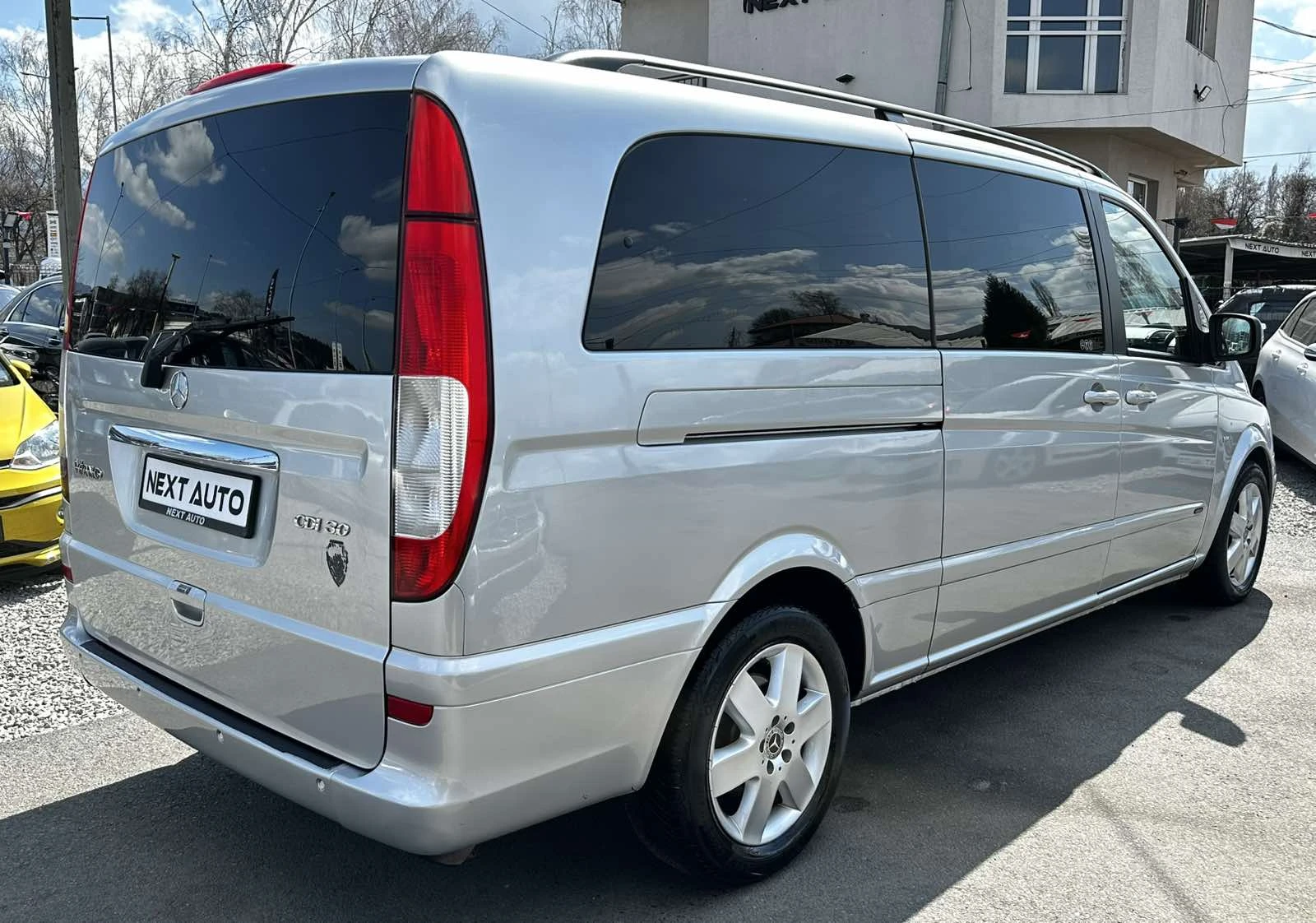 Mercedes-Benz Viano 3.0CDI 204HP LONG 7+ 1, снимка 5 - Автомобили и джипове - 53974073