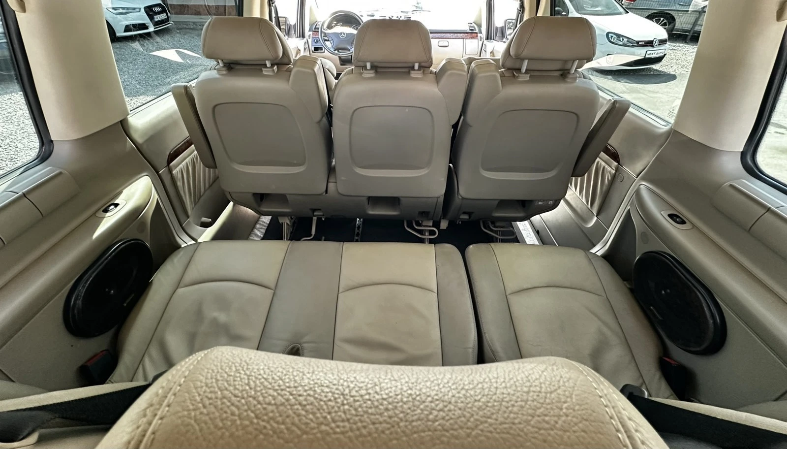 Mercedes-Benz Viano 3.0CDI 204HP LONG 7+ 1, снимка 9 - Автомобили и джипове - 53974073