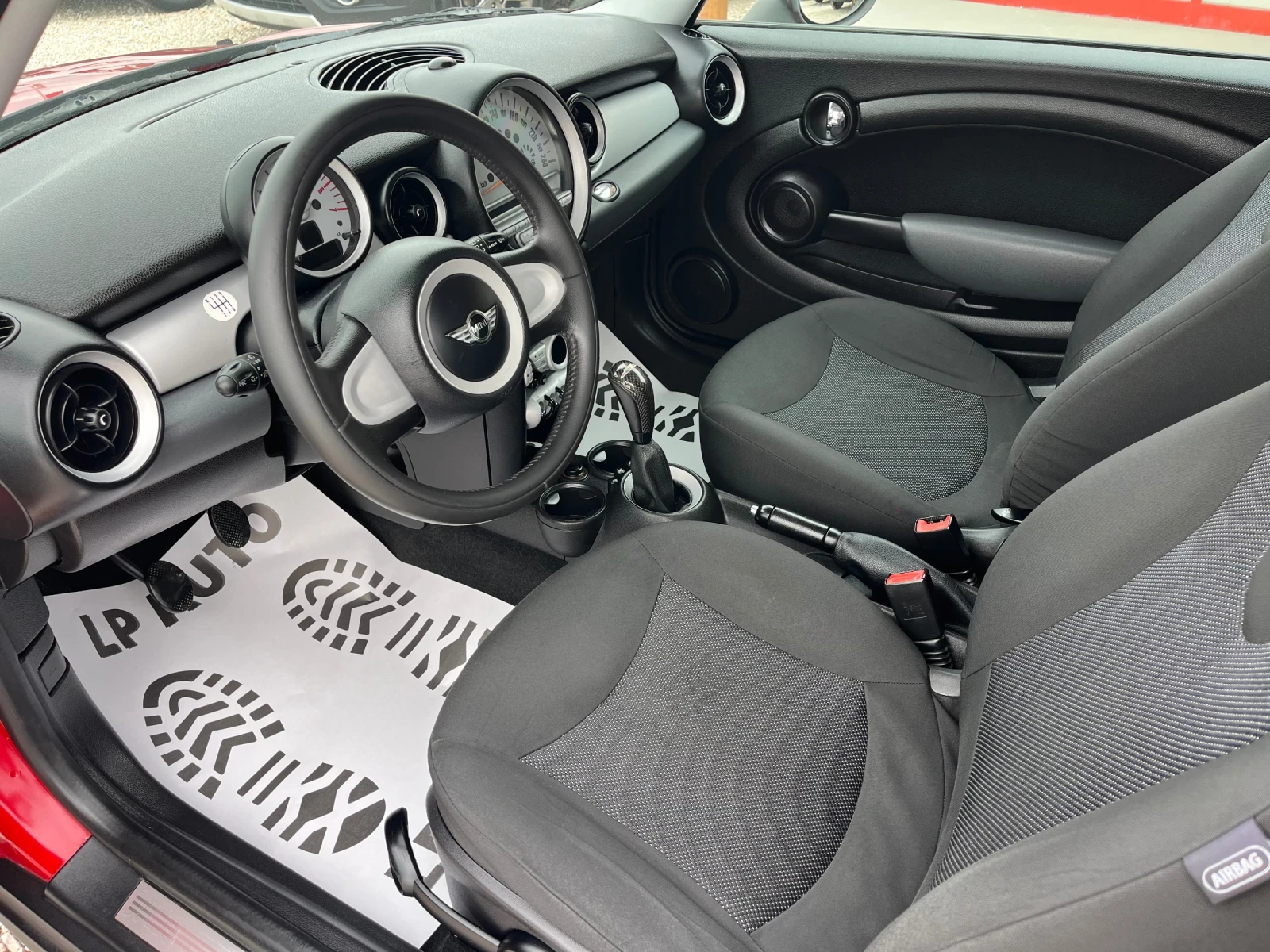 Mini Clubman * 1.6D* 109к.с* TOP* , снимка 7 - Автомобили и джипове - 54033471