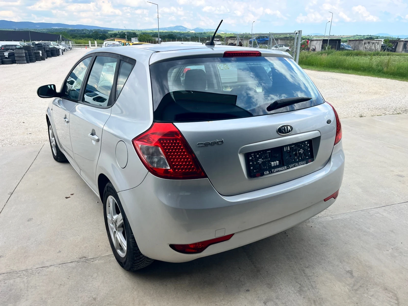 Kia Ceed 1.6d, снимка 5 - Автомобили и джипове - 54802974