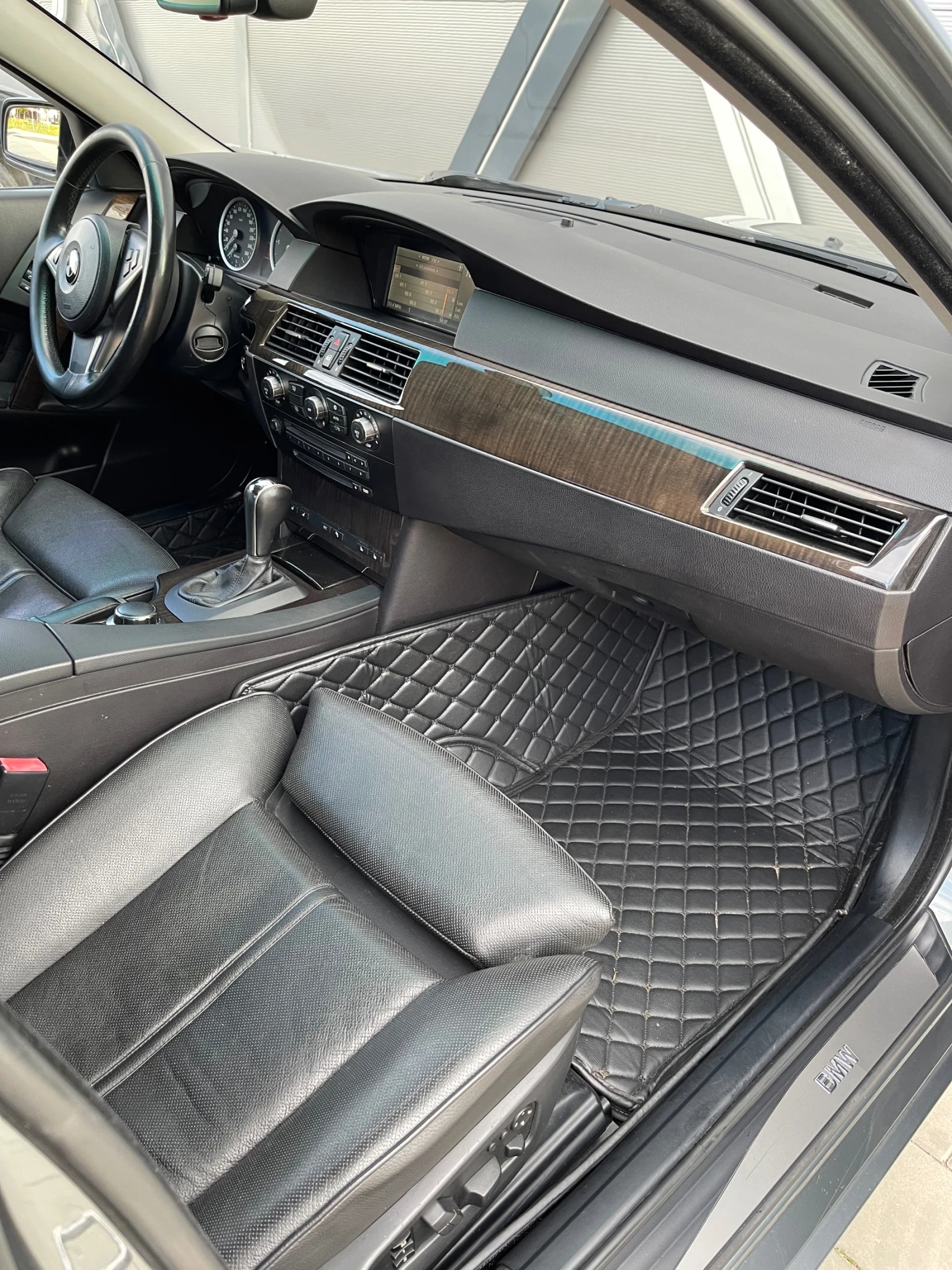 BMW 530 xDrive / 231к.с/Distronic/ Night vision , снимка 9 - Автомобили и джипове - 54934545