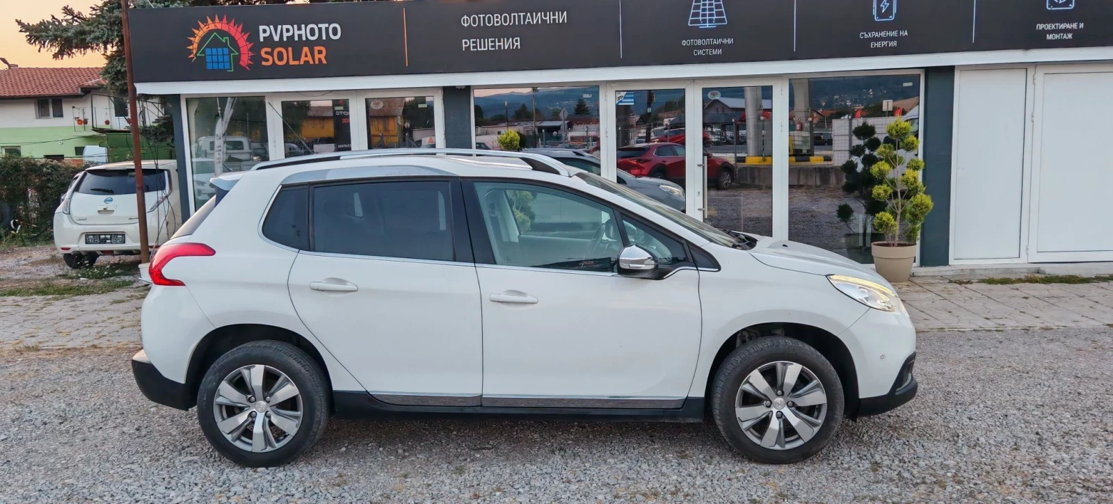 Peugeot 2008 1.6HDI 8v Automatic Alure, снимка 4 - Автомобили и джипове - 55756234