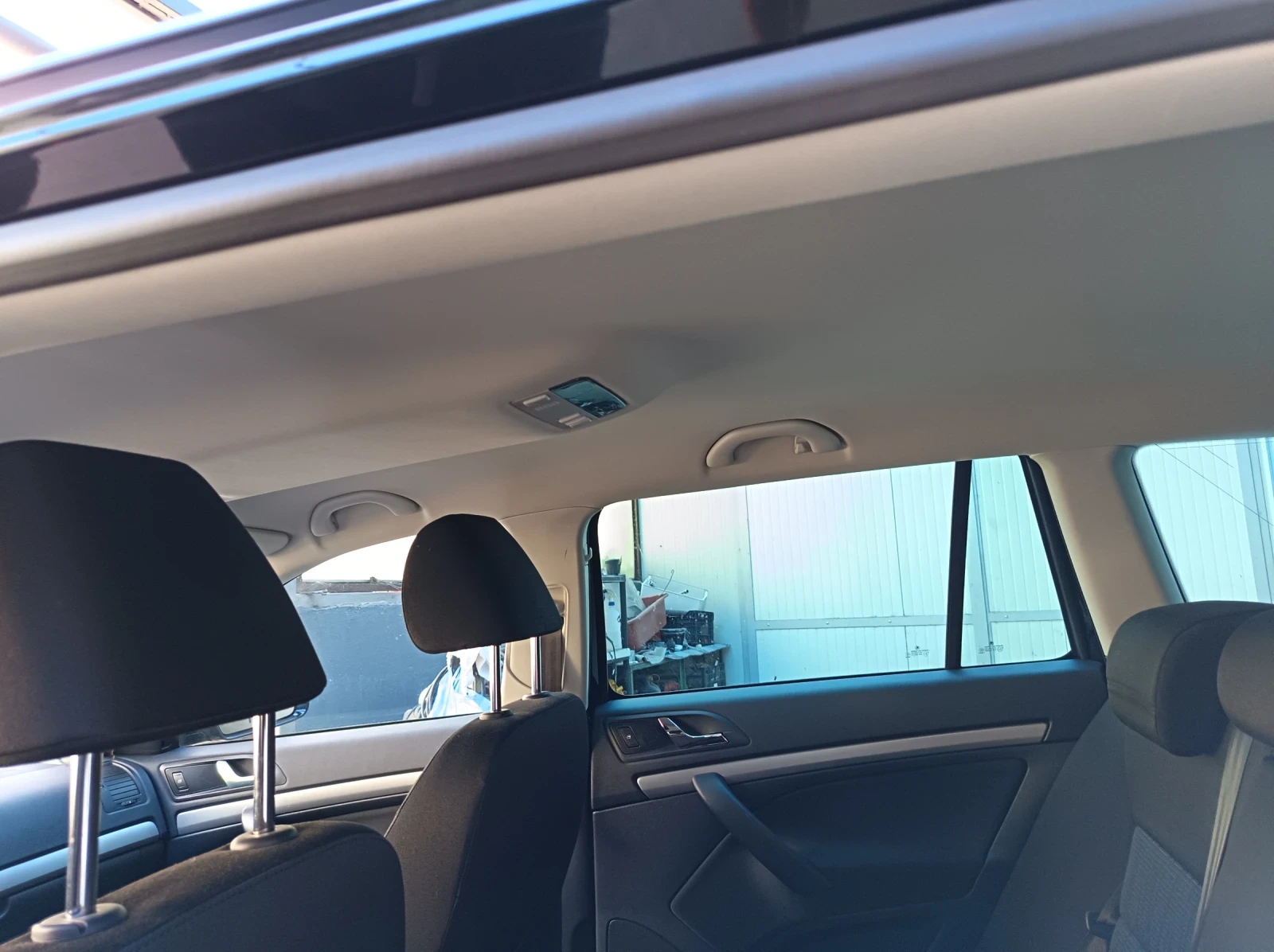 Skoda Octavia 1.6tdi 105k.c., снимка 10 - Автомобили и джипове - 55963191