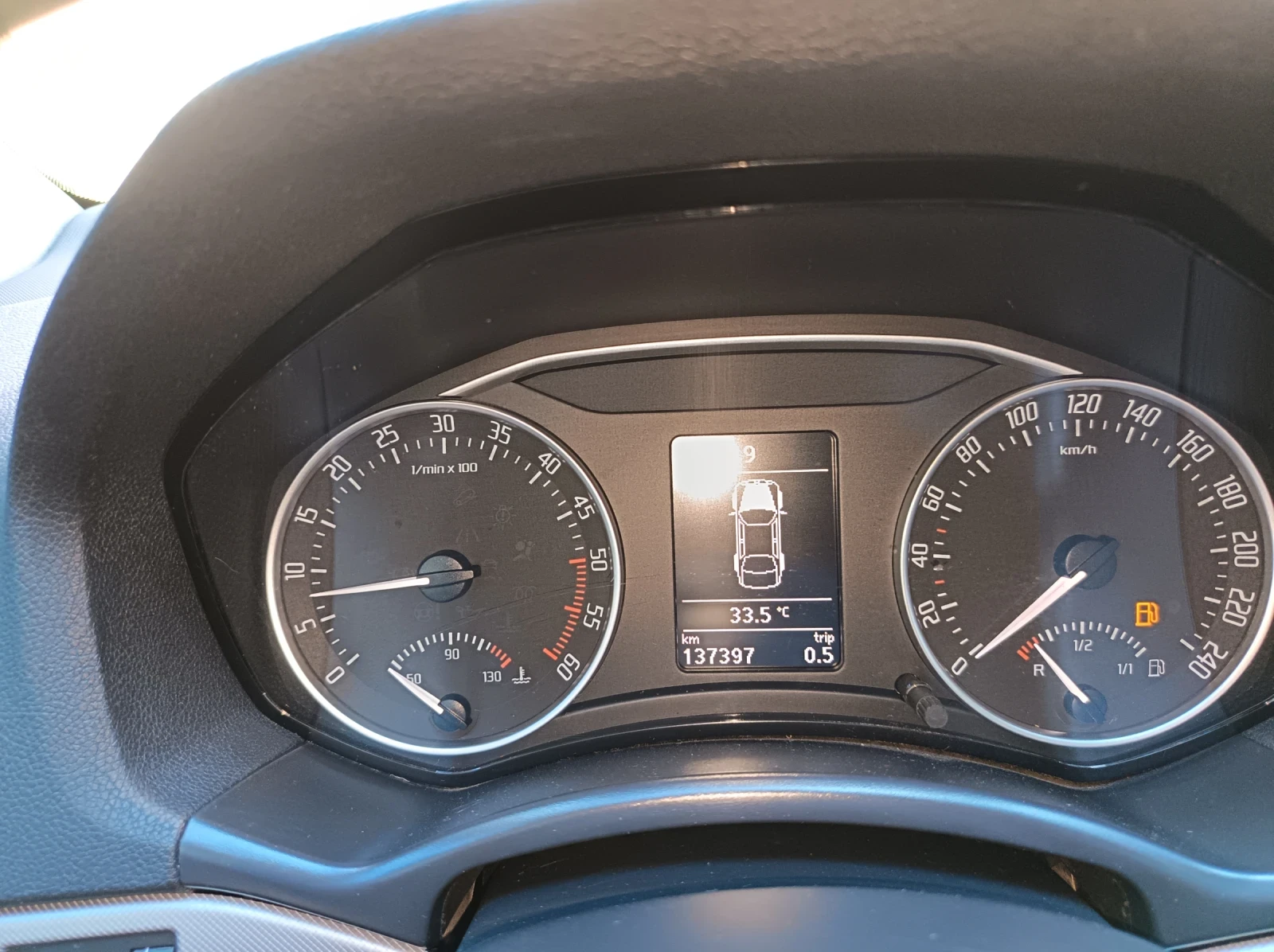 Skoda Octavia 1.6tdi 105k.c., снимка 9 - Автомобили и джипове - 55963191