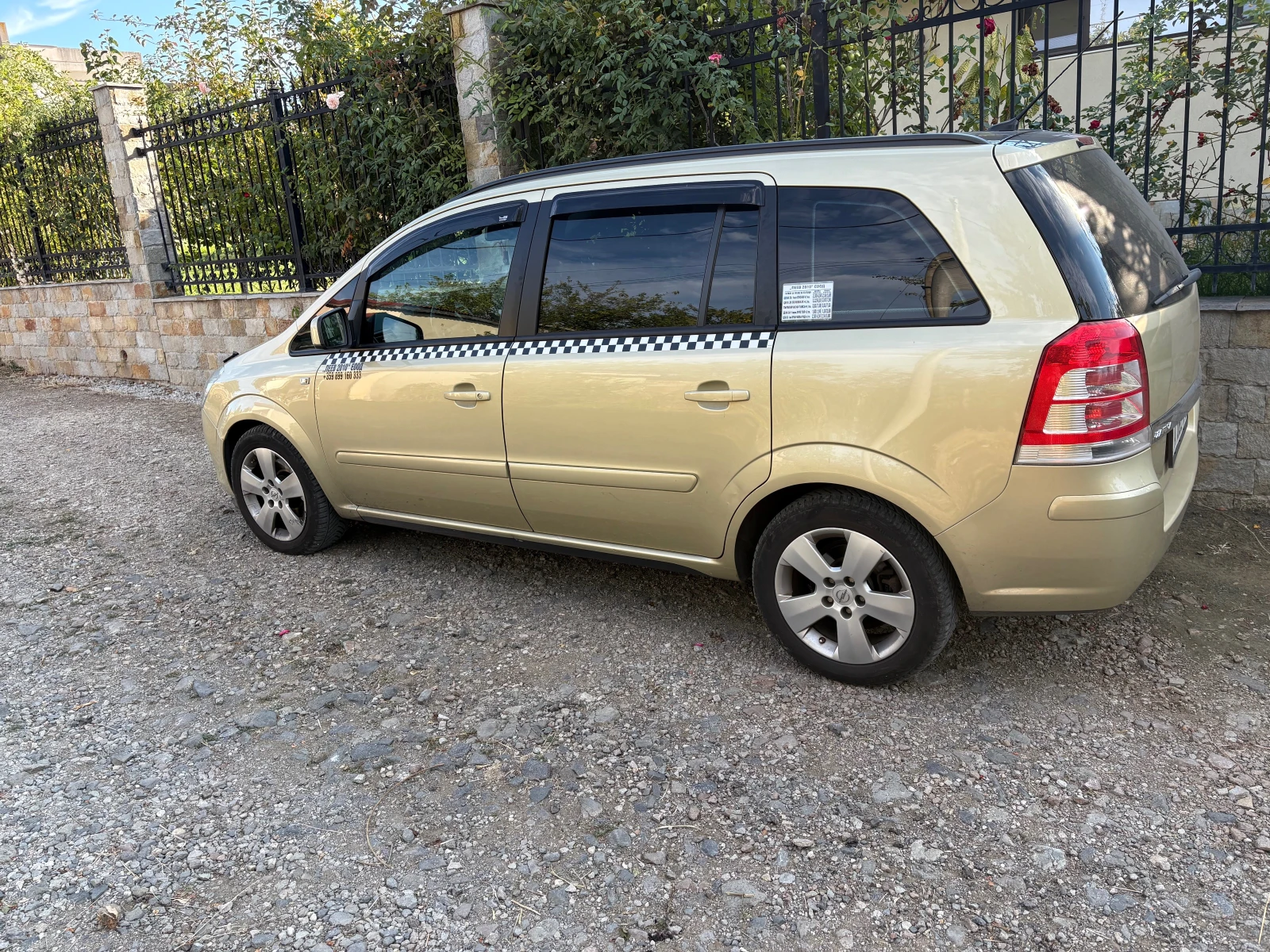 Opel Zafira, снимка 7 - Автомобили и джипове - 56151573