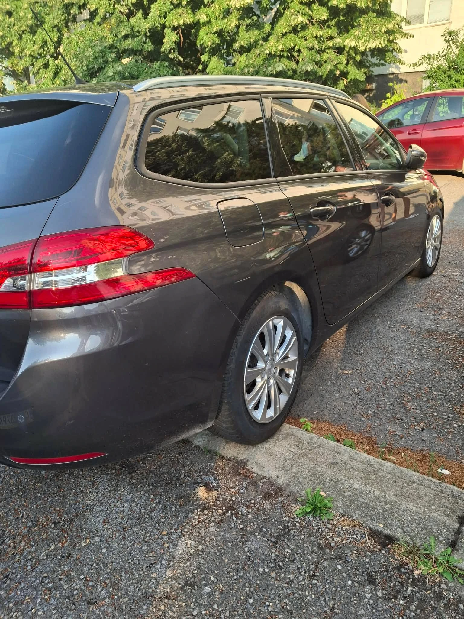 Peugeot 308 1.2 130 FACELIFT, снимка 3 - Автомобили и джипове - 56217938