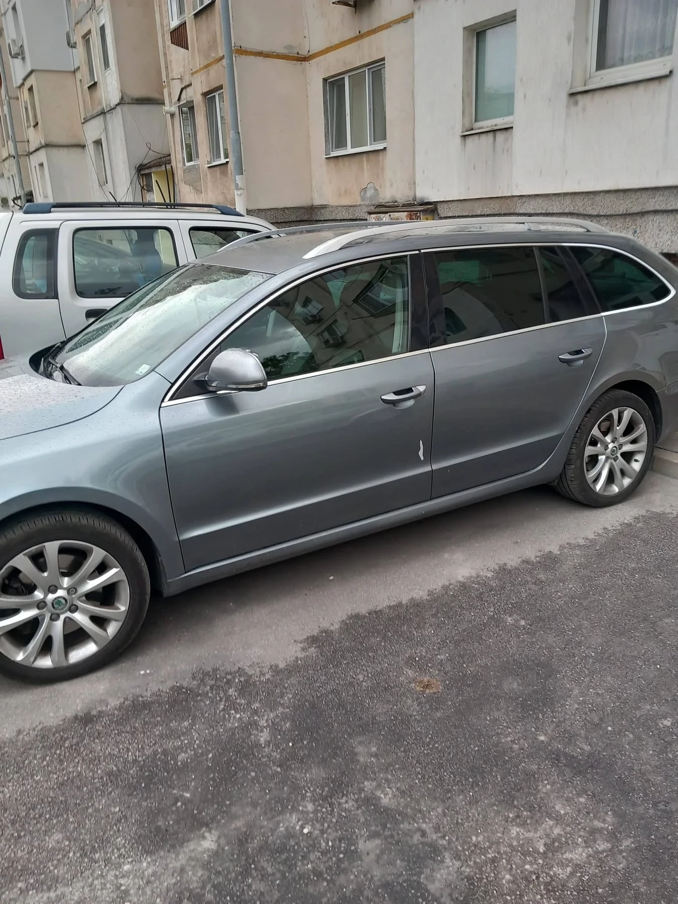 Skoda Superb, снимка 3 - Автомобили и джипове - 56364830