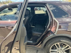 Porsche Cayenne CARFAX * АВТОКРЕДИТ * ПРОГНОЗНА ЦЕНА ДО БГ, снимка 12