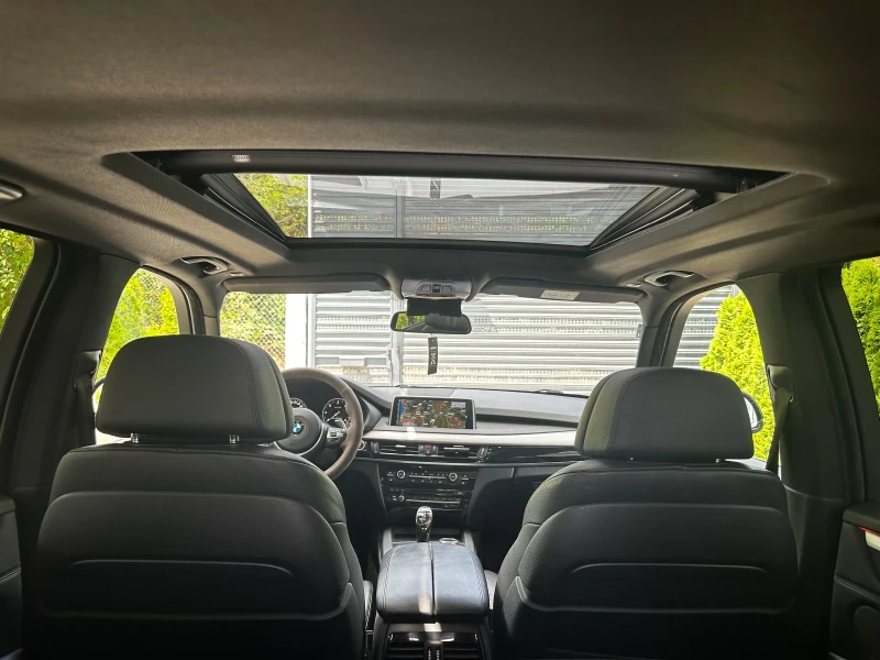 BMW X5 M50* FULL LED* DISTRONIC+ * KEYLESS* PANORAMA* F1, снимка 10 - Автомобили и джипове - 50689789