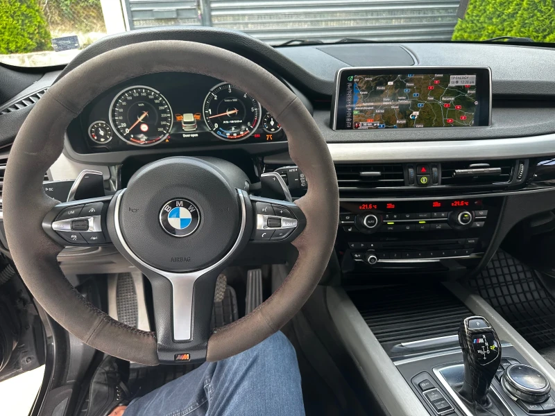 BMW X5 M50* FULL LED* DISTRONIC+ * KEYLESS* PANORAMA* F1, снимка 12 - Автомобили и джипове - 50689789