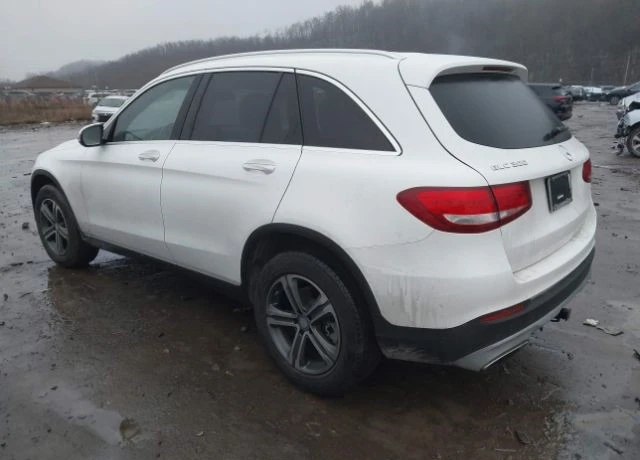 Mercedes-Benz GLC 300 4MATIC, снимка 3 - Автомобили и джипове - 48904453