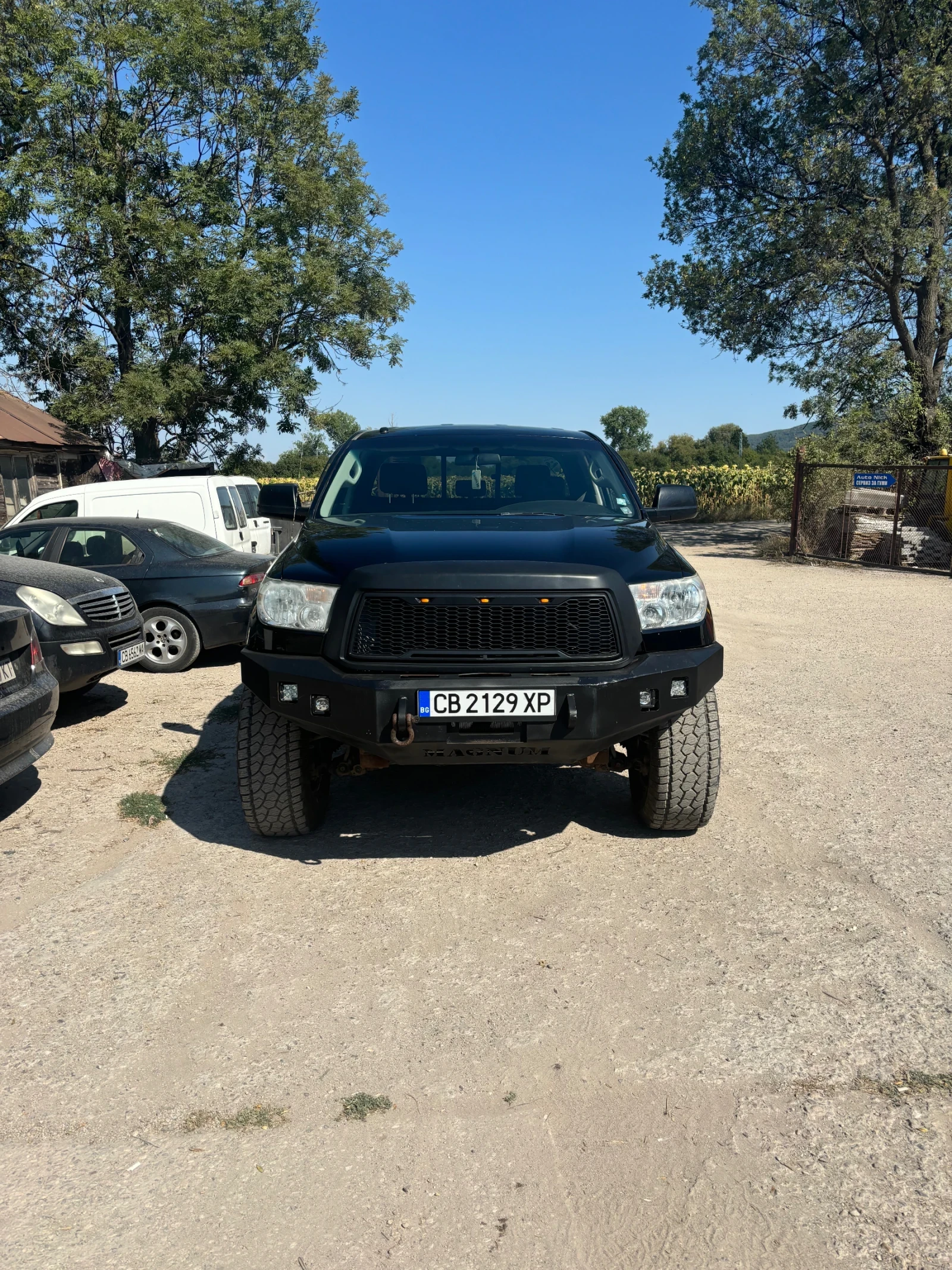 Toyota Tundra 5.7 TRD 4x4 Бартер за влекач евро6 - изображение 4