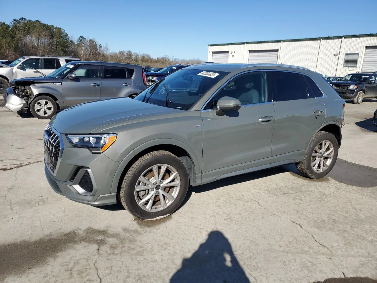 Audi Q3 Premium Plus S-Line* Диг.табло* Дистроник* Пано*  - изображение 2