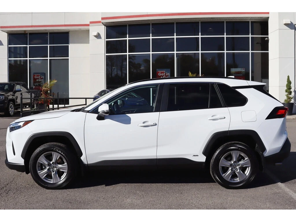 Toyota Rav4 HYBRID XLE * * CARFAX * * АВТО КРЕДИТ * *  - изображение 4