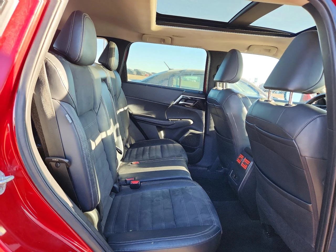 Mitsubishi Outlander 2.5l Se, снимка 11 - Автомобили и джипове - 53831569