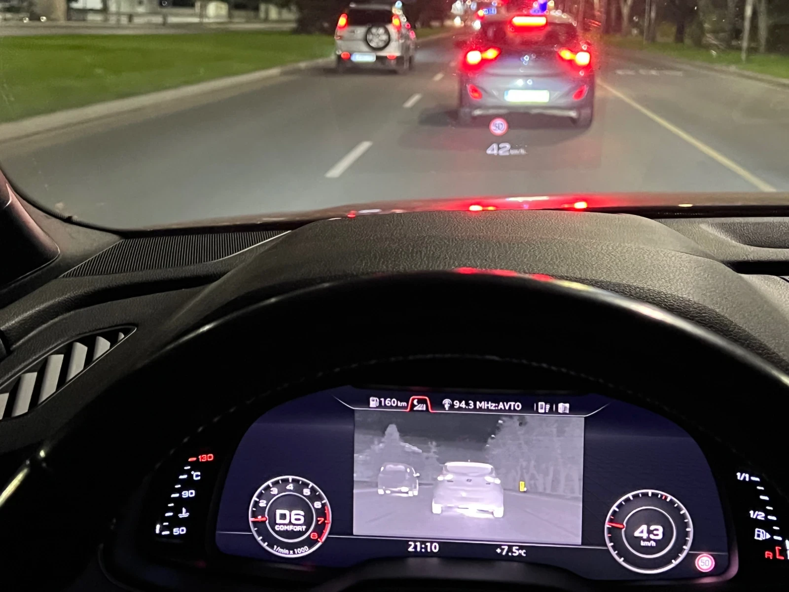 Audi Q7 Дистроник* Нощно Виждане* Масаж* 360 Камери, снимка 9 - Автомобили и джипове - 53993086